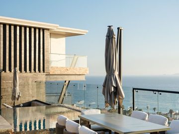 EXCLUSIVA RESIDENCIA DE LUJO EN ENSENADA
