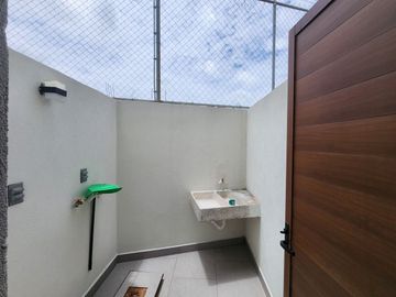 CASA EN VENTA NUEVA EN ESMERALDA, SAN MATEO ATENCO