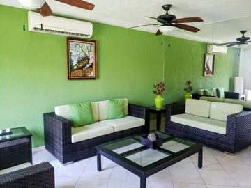 MARINA DIAMANTE VILLA CON VISTA A LA LAGUNA