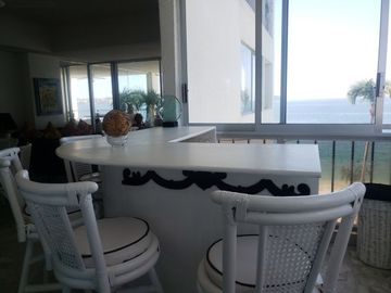 CLUB DEPORTIVO DEPARTAMENTO CON VISTA Y ACCESO A PLAYA