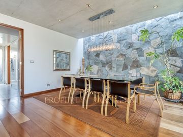 Moderna casa en venta Jardines del Sur