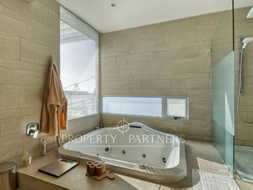 Moderna casa en venta Jardines del Sur