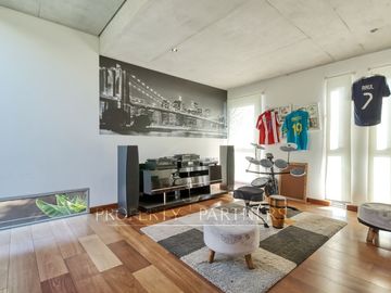 Moderna casa en venta Jardines del Sur