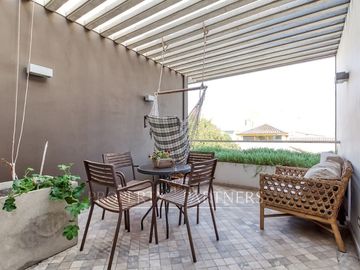 Moderna casa en venta Jardines del Sur