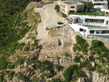 Terreno con Vista Espectacular al Mar Lote 8 Mza 37 Pedregal Cabo San Lucas