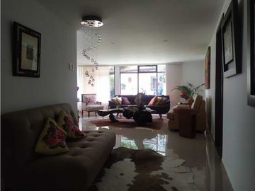 CASA REMODELADA  SE VENDE SANTA ANA BOGOT