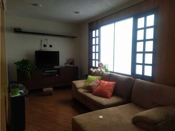 VENDO APARTAMENTO SEGUNDO PISO SANTA ANA BOGOT