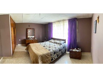 VENDO CASA CON LOTE. REA 672 m2  PACHO CUNDINAMARCA