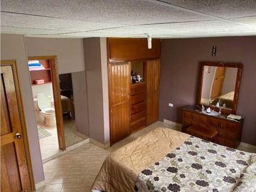 VENDO CASA CON LOTE. REA 672 m2  PACHO CUNDINAMARCA