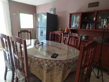 VENDO CASA CON LOTE. REA 672 m2  PACHO CUNDINAMARCA