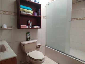VENDO CASA CON LOTE. REA 672 m2  PACHO CUNDINAMARCA