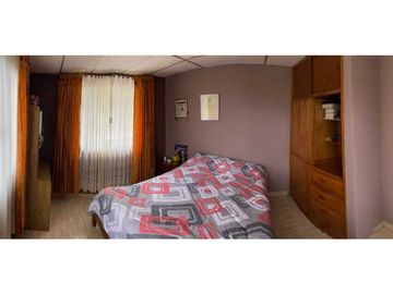VENDO CASA CON LOTE. REA 672 m2  PACHO CUNDINAMARCA