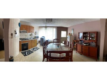 VENDO CASA CON LOTE. REA 672 m2  PACHO CUNDINAMARCA