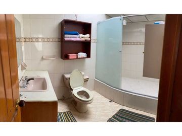VENDO CASA CON LOTE. REA 672 m2  PACHO CUNDINAMARCA