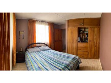 VENDO CASA CON LOTE. REA 672 m2  PACHO CUNDINAMARCA