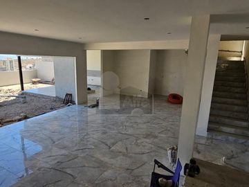Residencia en Privada Quivira, Club de Golf La Loma en San Luis Potosí