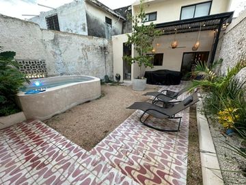 CASA EN VENTA MERIDA, CENTRO REMODELADA