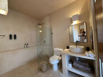CASA EN VENTA MERIDA, CENTRO REMODELADA