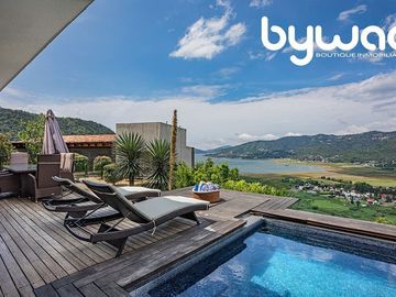 CASA  CON VISTA PANORÁMICA