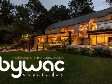 CASA EN ACATITLÁN