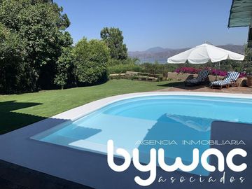 CASA CON VISTA AL LAGO