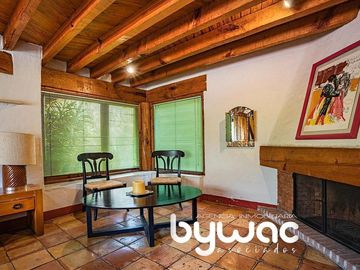 CASA CON VISTA AL LAGO