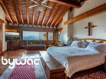 CASA CON VISTA AL LAGO