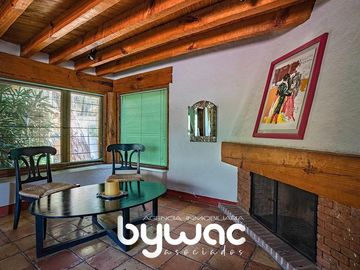 CASA CON VISTA AL LAGO