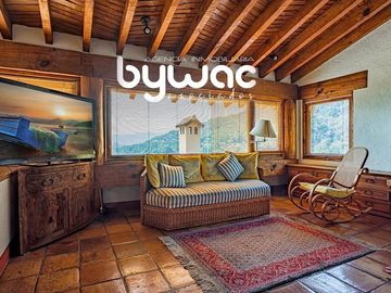 CASA CON VISTA AL LAGO