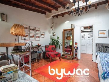 CASA EN AVÁNDARO CON GRAN JARDÍN