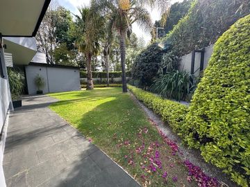 CASA EN VENTA EN JARDINES DEL PEDREGAL