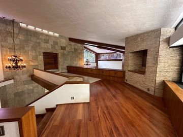 CASA EN VENTA EN JARDINES DEL PEDREGAL