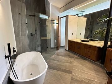 CASA EN VENTA EN JARDINES DEL PEDREGAL