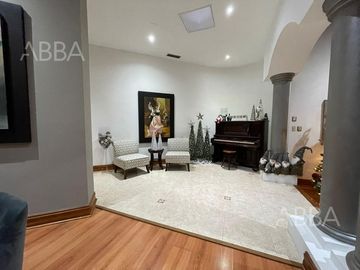 CASA EN VENTA EN LOMAS DEL VALLE CON VISTA