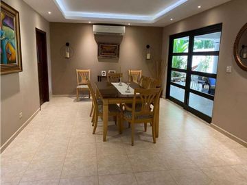 VENTA CASA EN ESTE COSTA DEL ESTE PALMERAS