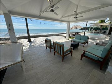 VENTA DE CASA DE PLAYA REMODELADA EN EL PALMAR