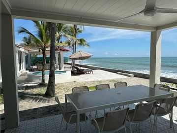 VENTA DE CASA DE PLAYA REMODELADA EN EL PALMAR