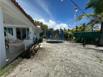 VENTA DE CASA DE PLAYA REMODELADA EN EL PALMAR