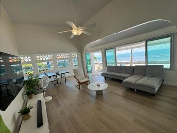 VENTA DE CASA DE PLAYA REMODELADA EN EL PALMAR