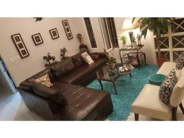 VENTA CASA EN ANCÓN PARASO A 12 MIN DE ALBROOK MALL KAF