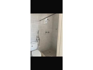 VENDO APARTAMENTO EN 12 DE OCTUBRE