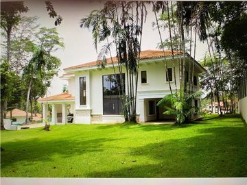 Se VENDE Casa en Senderos Camino de Cruces Modelo Esmeralda 3, Clayton