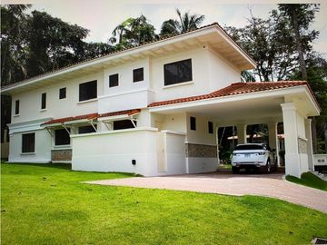 Se VENDE Casa en Senderos Camino de Cruces Modelo Esmeralda 3, Clayton