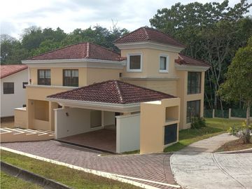Se VENDE Casa Senderos Camino de Cruces Modelo Topacio, Clayton, Ancón