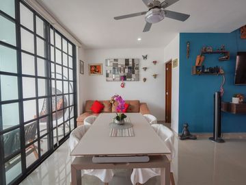 CASA EQUIPADA EN VENTA EN PRIVADA CANARIA AL NORTE DE MERIDA.
