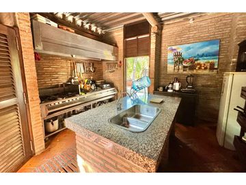 Casa en la isla Tierra bomba (Precio cambia por temporada)
