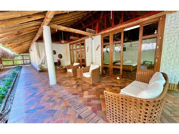 Casa en la isla Tierra bomba (Precio cambia por temporada)