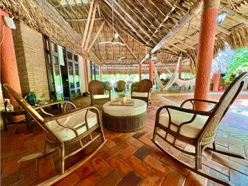 Casa en la isla Tierra bomba (Precio cambia por temporada)