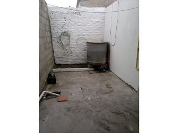 Vendo Casa y Dpto. en Concepción del Uruguay, Entre Ríos.
