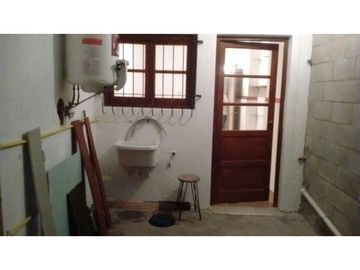 Vendo Casa y Dpto. en Concepción del Uruguay, Entre Ríos.